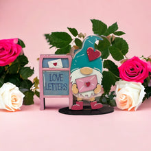 Load image into Gallery viewer, Valentine Gnomes
